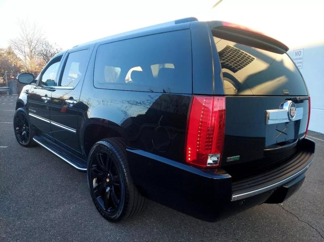 Изображение 3 2012 CADILLAC ESCALADE ESV LUXURY 2012 с VIN 1GYS4HEF1CR302786