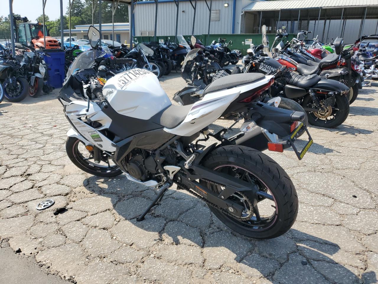 Image 3 of Kawasaki Ex400 2023 with VIN JKAEXKH12PDAN8198