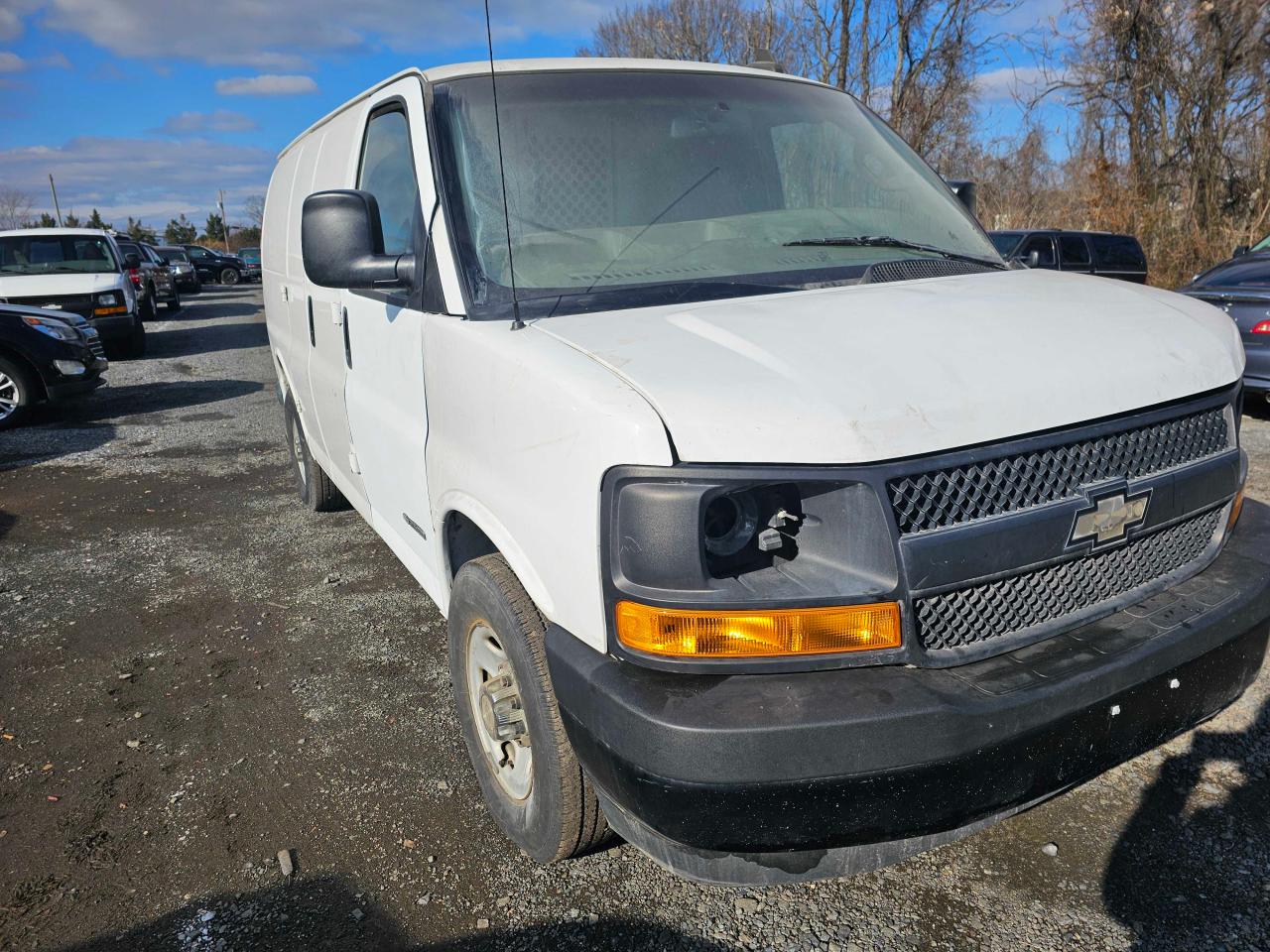 Image 2 of 2017 CHEVROLET EXPRESS G2500  2017 with VIN 1GCWGAFFXH1344366