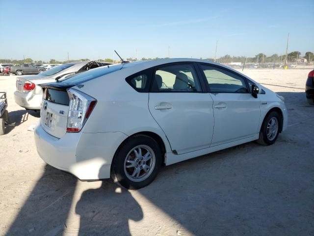 Image 3 of 2011 TOYOTA PRIUS  2011 with VIN JTDKN3DU2B1470343