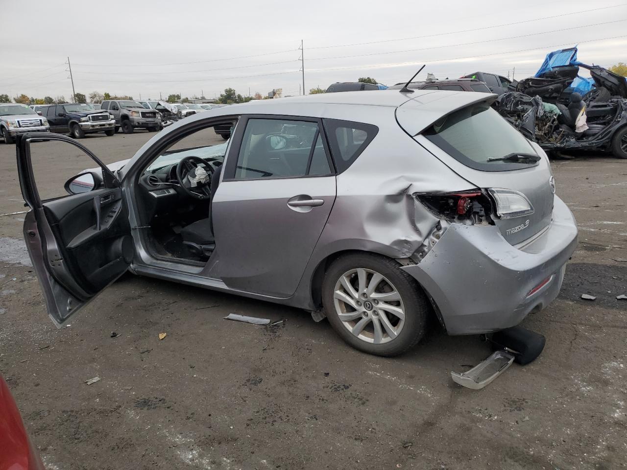 Obraz 2 z 2013 MAZDA 3 I 2013 z VIN JM1BL1L76D1841609