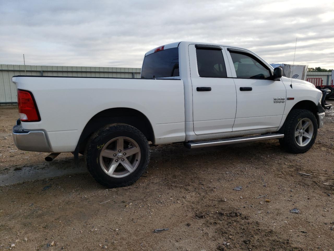 Изображение 3 2015 RAM 1500 ST 2015 с VIN 1C6RR6FM8FS624143