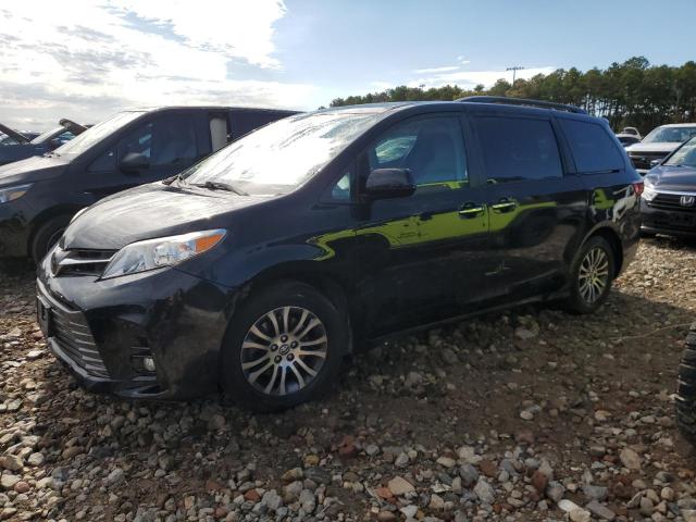 2018 TOYOTA SIENNA XLE 2018 image
