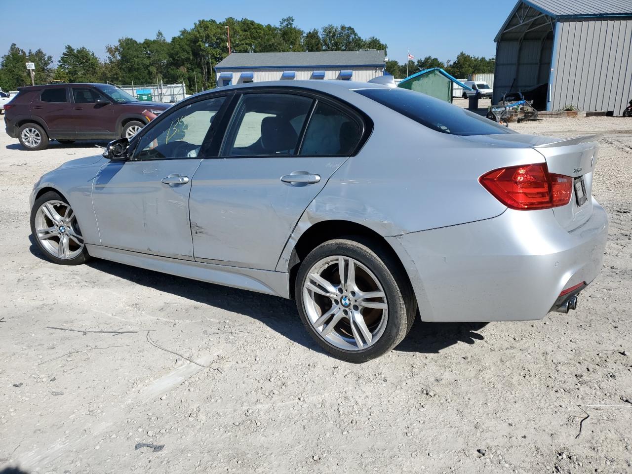Obraz 2 z 2015 BMW 328 XI 2015 z VIN WBA3B3C5XFF548915