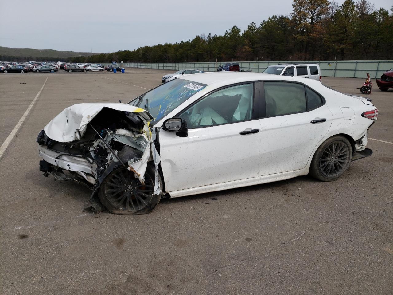 Image 1 of 2020 TOYOTA CAMRY SE 2020 with VIN 4T1G11AKXLU351332