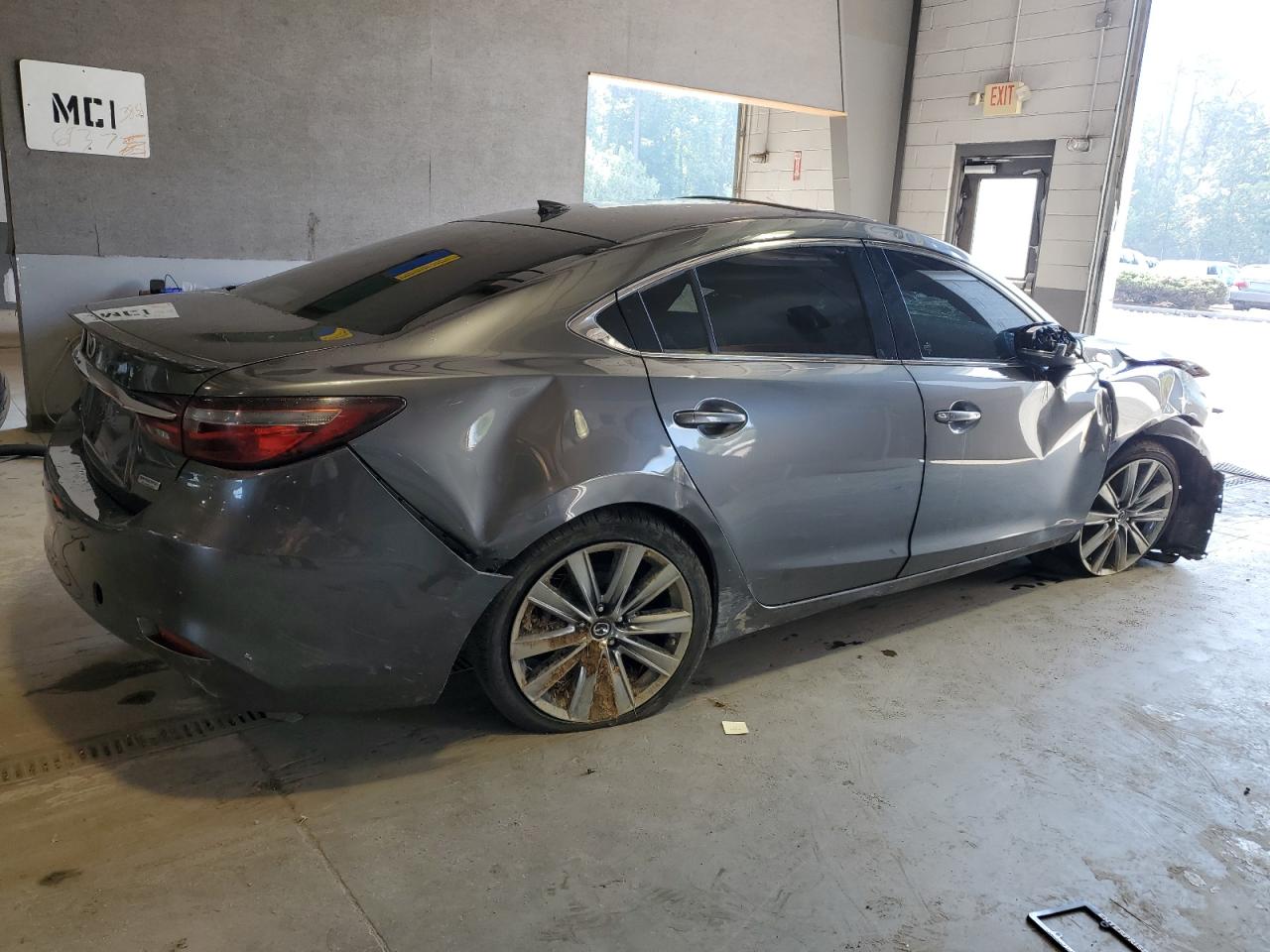 Изображение 3 2018 MAZDA 6 SIGNATURE 2018 с VIN JM1GL1XY3J1304619