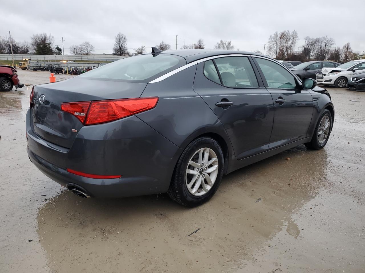 Image 3 of 2011 KIA OPTIMA LX 2011 with VIN KNAGM4A76B5093017