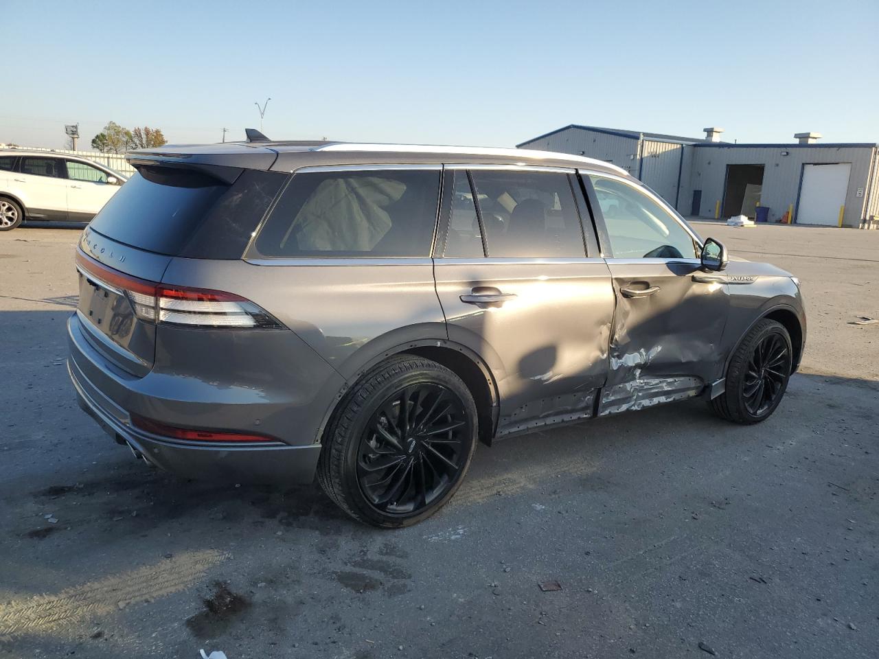 Image 3 of 2021 LINCOLN AVIATOR RESERVE 2021 with VIN 5LM5J7XC6MGL19100