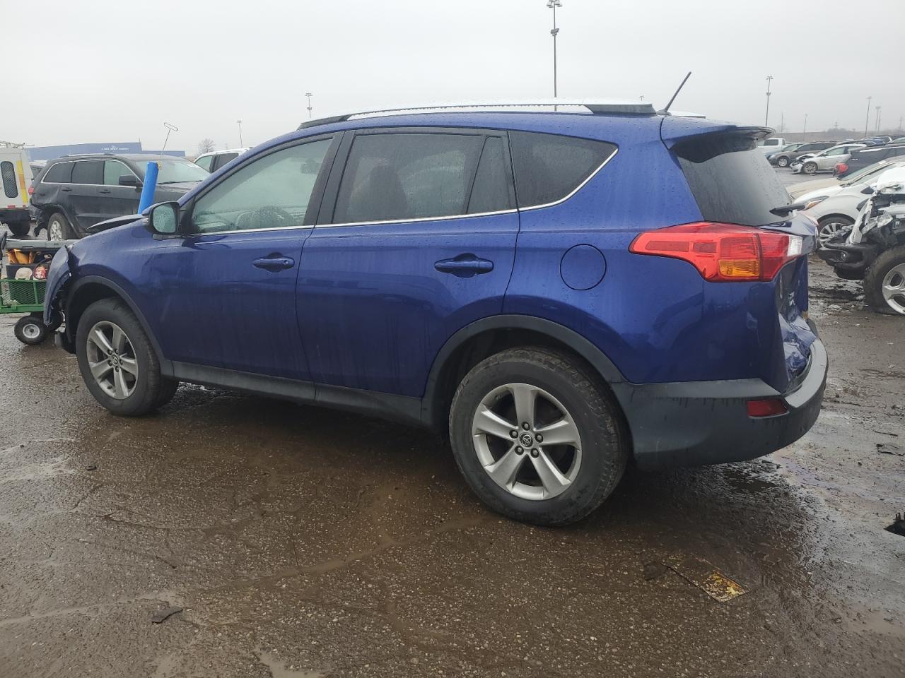 Obraz 2 z 2015 TOYOTA RAV4 XLE 2015 z VIN 2T3RFREV6FW270384