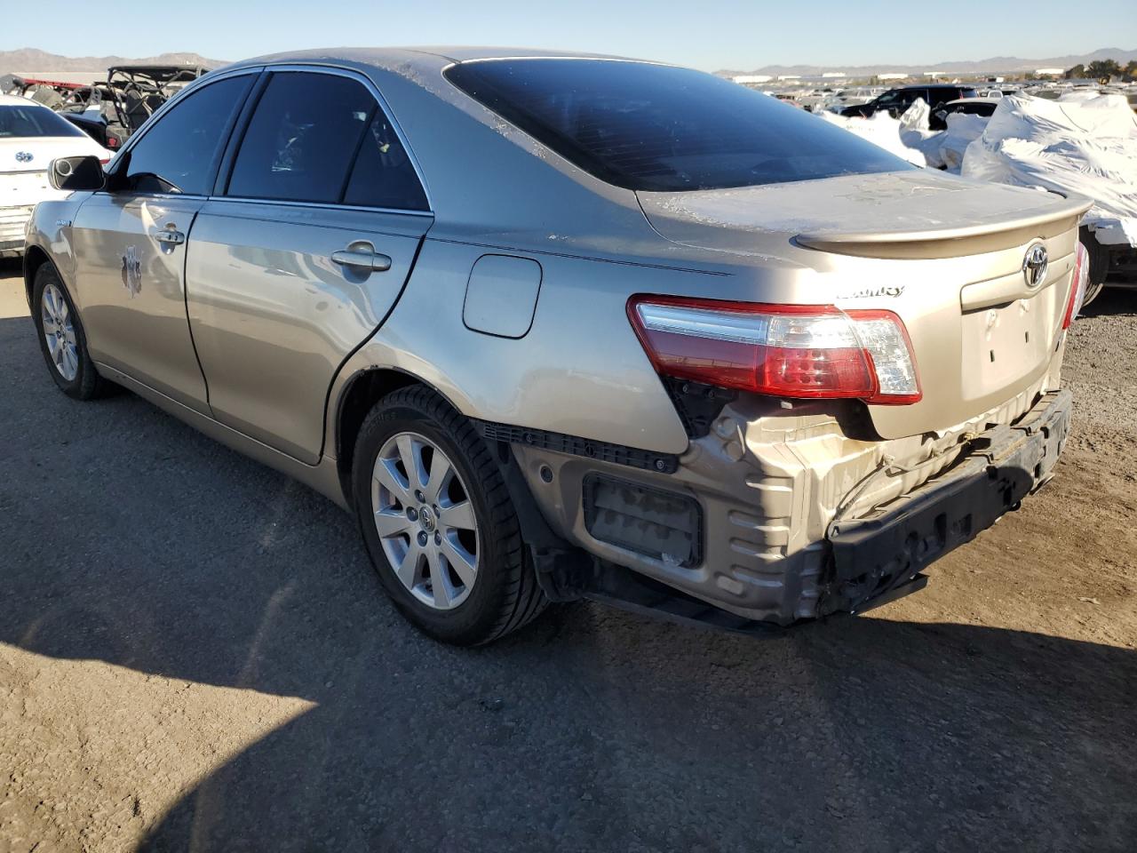 Image 2 of 2007 TOYOTA CAMRY HYBRID 2007 with VIN JTNBB46K073012799