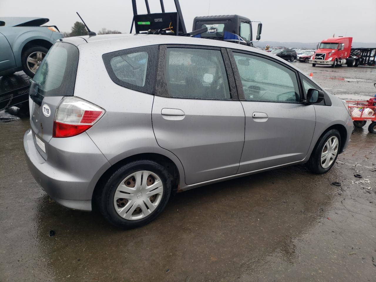 Изображение 3 2009 HONDA FIT  2009 с VIN JHMGE872X9S029236