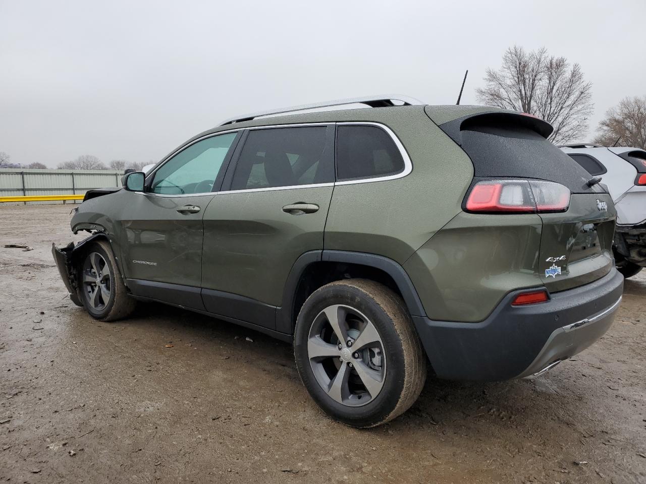 Image 2 of 2019 JEEP CHEROKEE LIMITED 2019 with VIN 1C4PJMDX3KD155468