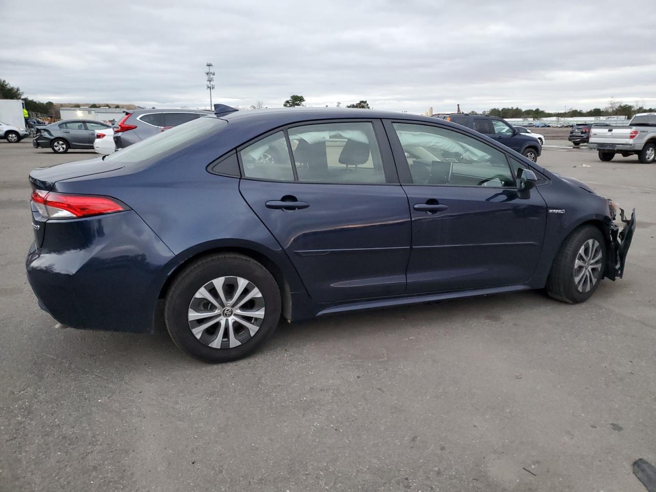 Изображение 3 2021 TOYOTA COROLLA LE 2021 с VIN JTDEAMDE7MJ031648