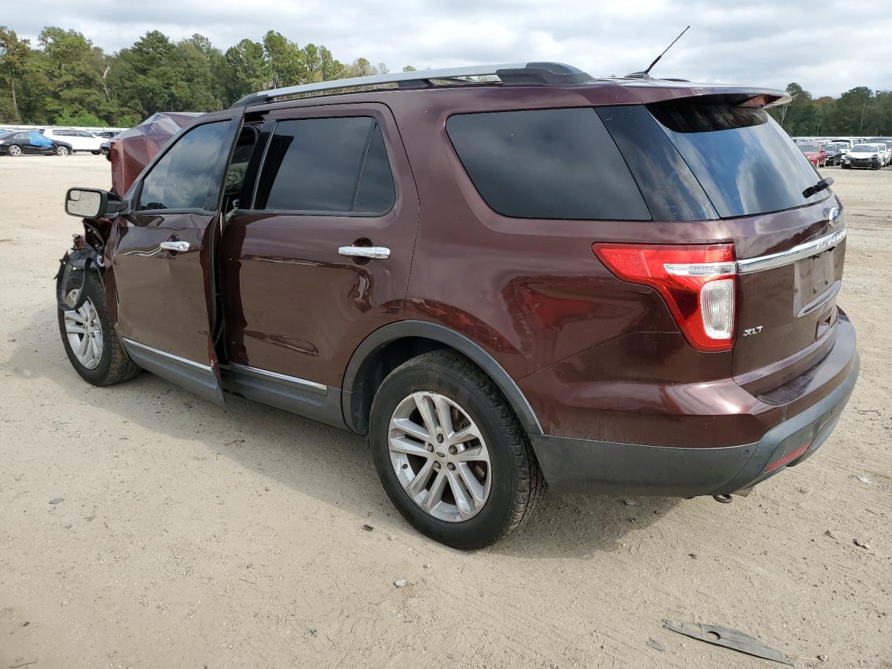 Image 2 of 2012 FORD EXPLORER XLT 2012 with VIN 1FMHK8D89CGA18726