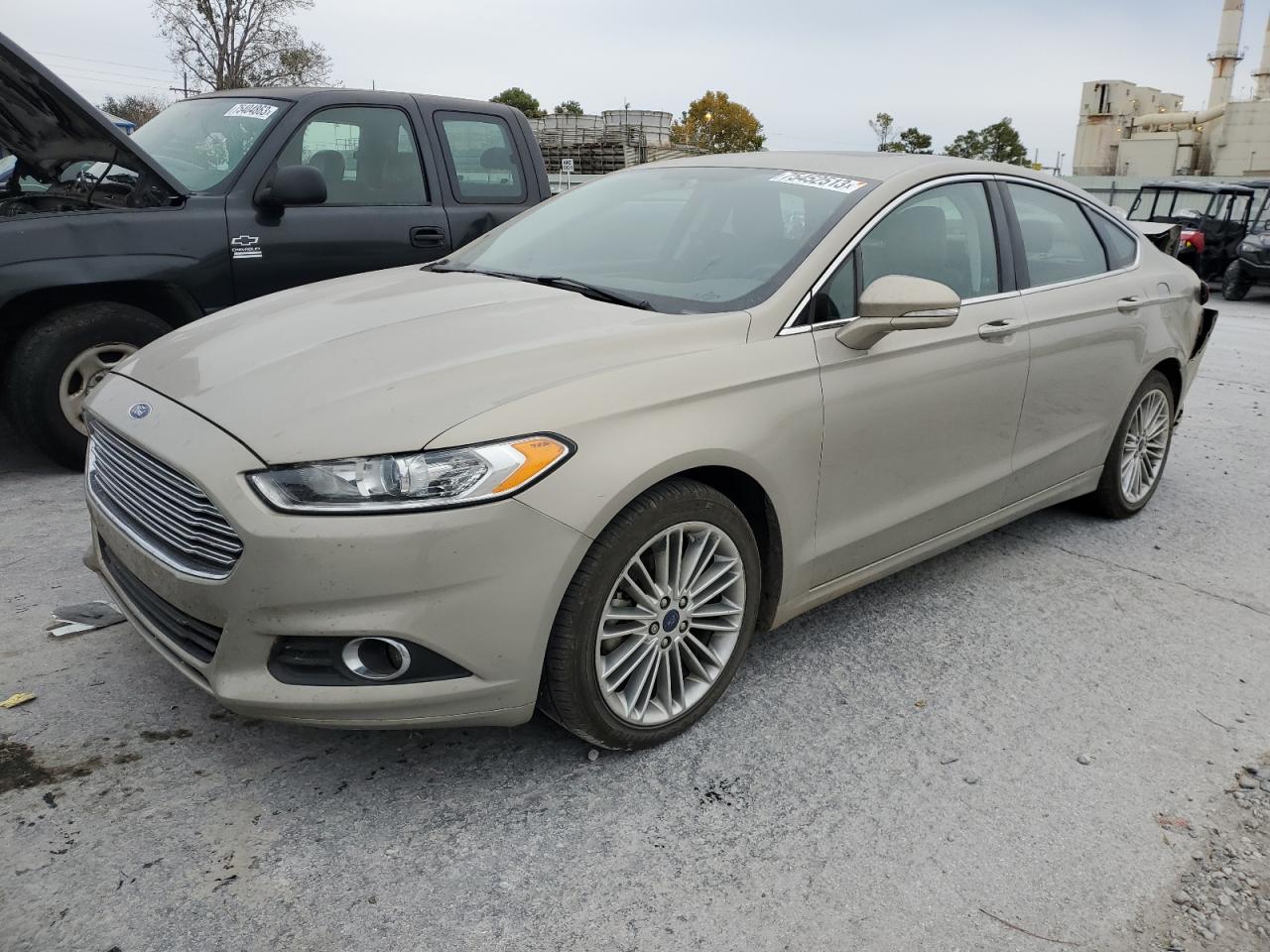 Изображение 2015 FORD FUSION SE 2015