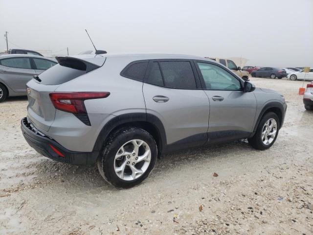 Image 3 of 2024 CHEVROLET TRAX LS 2024 with VIN KL77LFE24RC031005