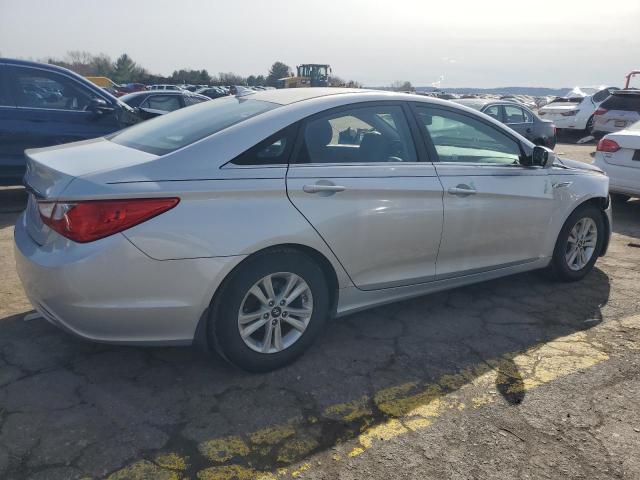 Image 3 of 2013 HYUNDAI SONATA GLS 2013 with VIN 5NPEB4AC4DH632282