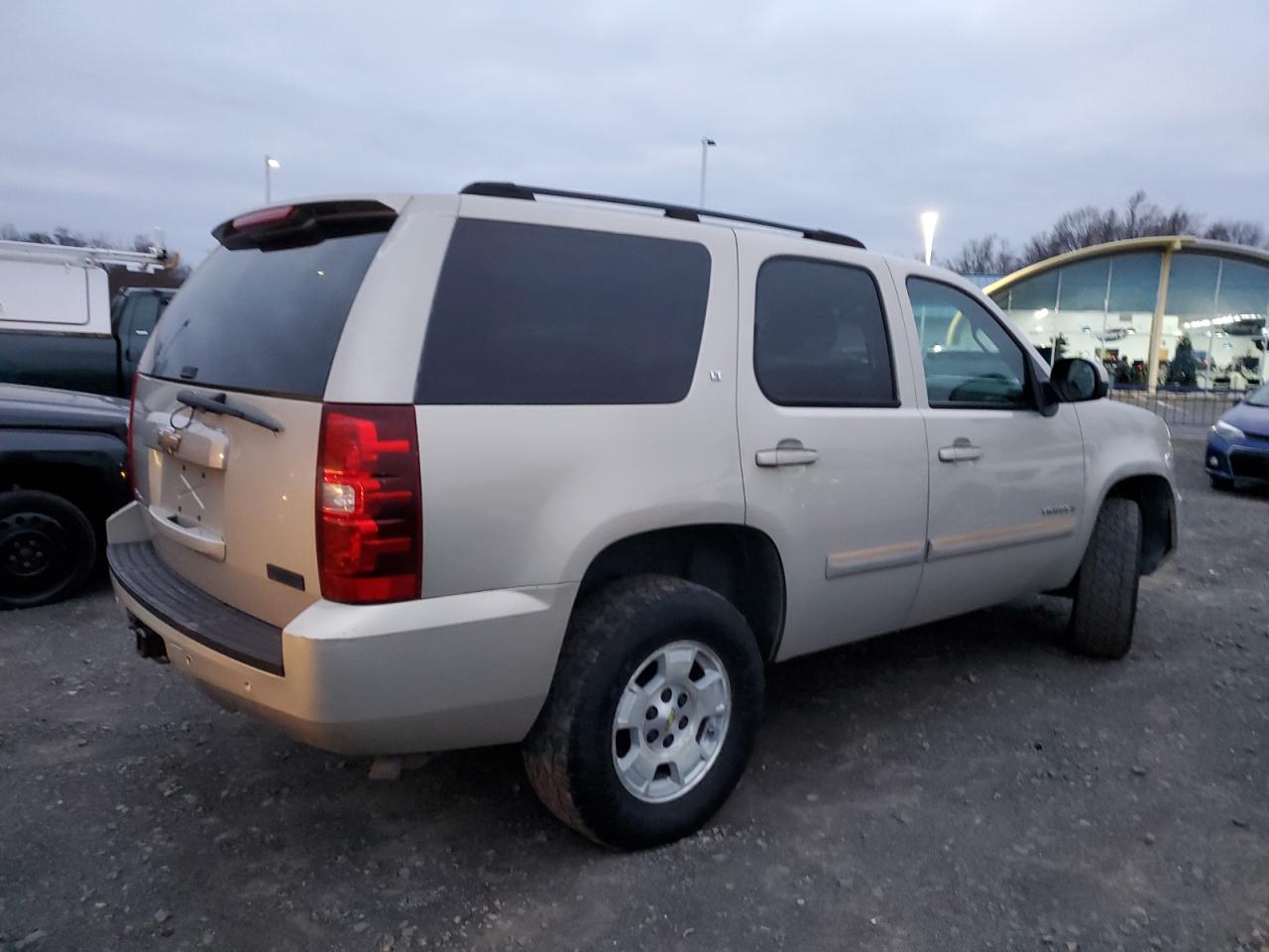 Obraz 3 z 2007 CHEVROLET TAHOE K1500 2007 z VIN 1GNFK13087R153308