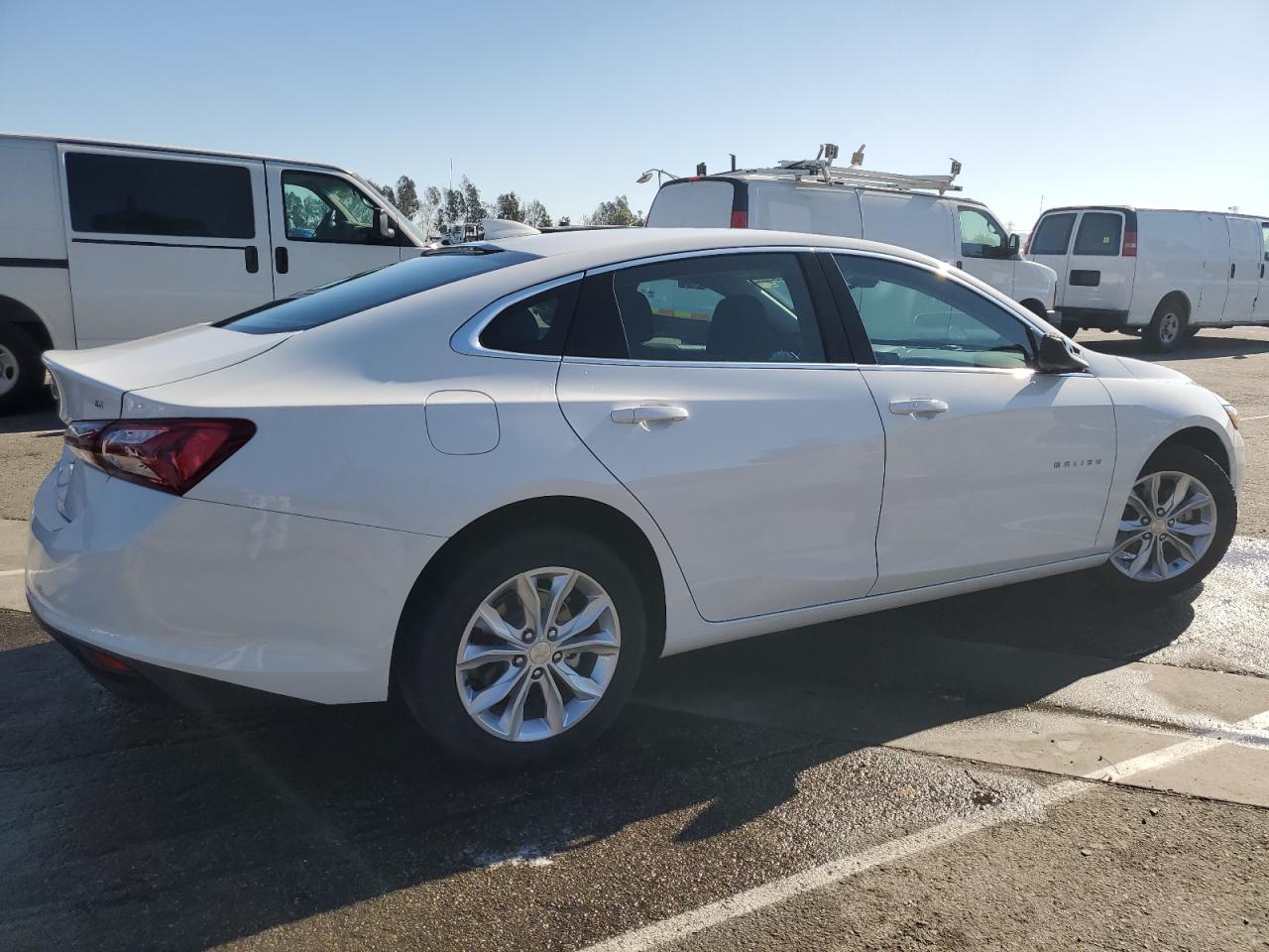 Изображение 3 2022 CHEVROLET MALIBU LT 2022 с VIN 1G1ZD5ST4NF116623