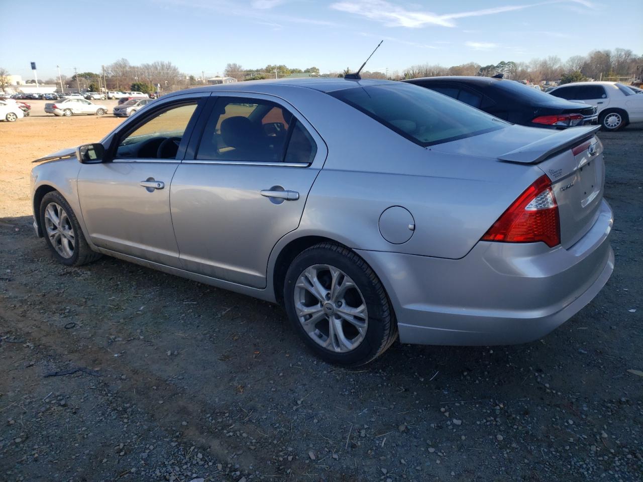 Obraz 2 z 2012 FORD FUSION SE 2012 z VIN 3FAHP0HAXCR102511