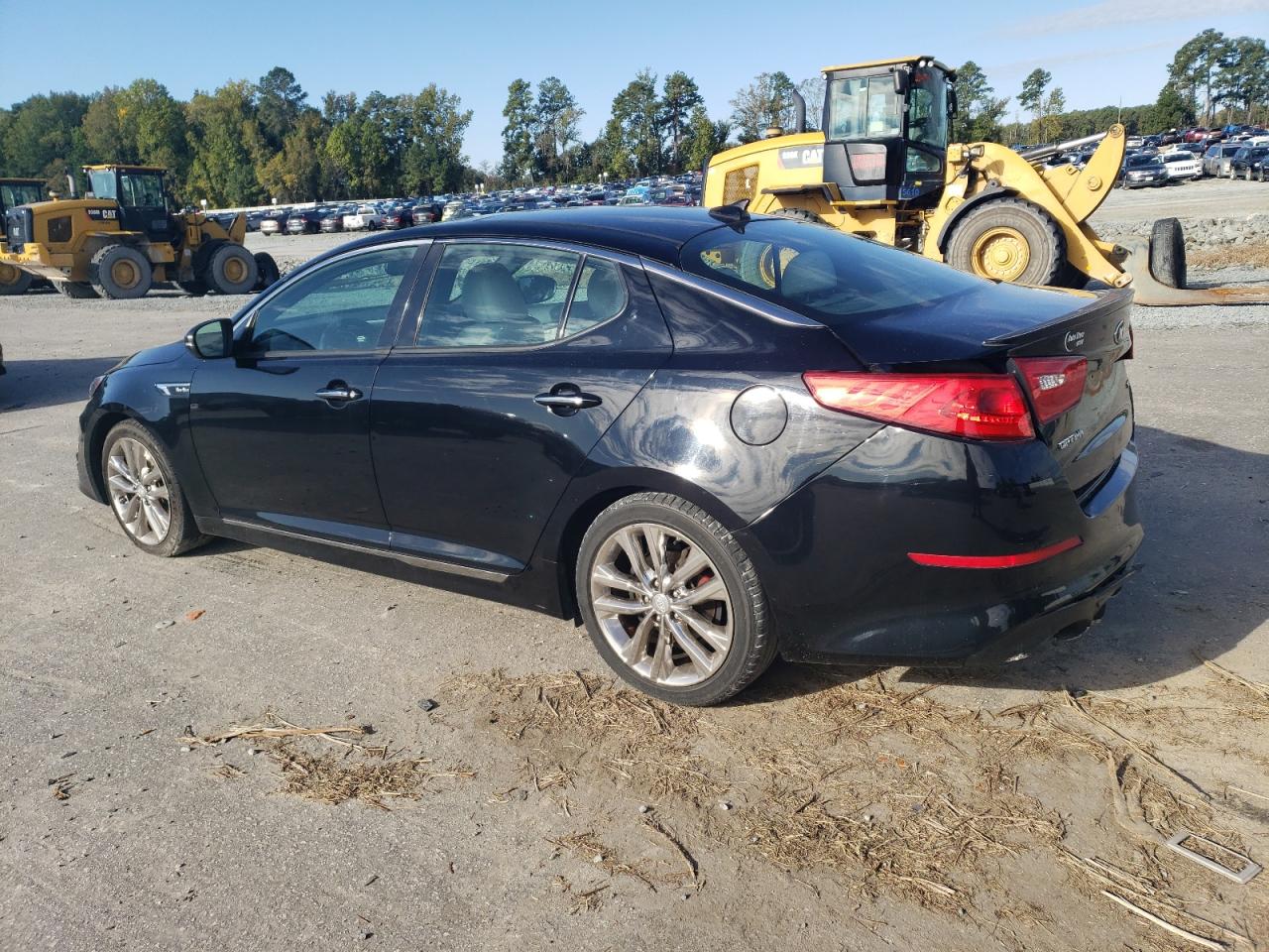 Image 2 of 2015 KIA OPTIMA SX 2015 with VIN 5XXGR4A65FG362489