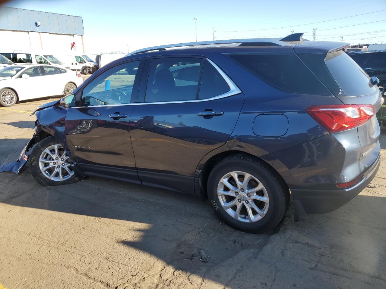 Image 2 of 2018 CHEVROLET EQUINOX LT 2018 with VIN 3GNAXSEV7JS574905