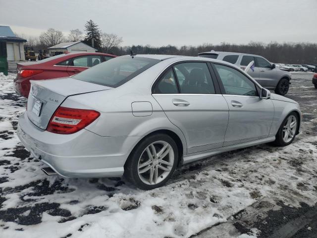 Image 3 of 2013 MERCEDES-BENZ C-CLASS 300 4MATIC 2013 with VIN WDDGF8ABXDR273448