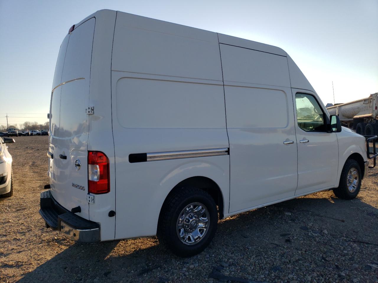 Image 3 of 2017 NISSAN NV 2500 S 2017 with VIN 1N6BF0LY6HN809250