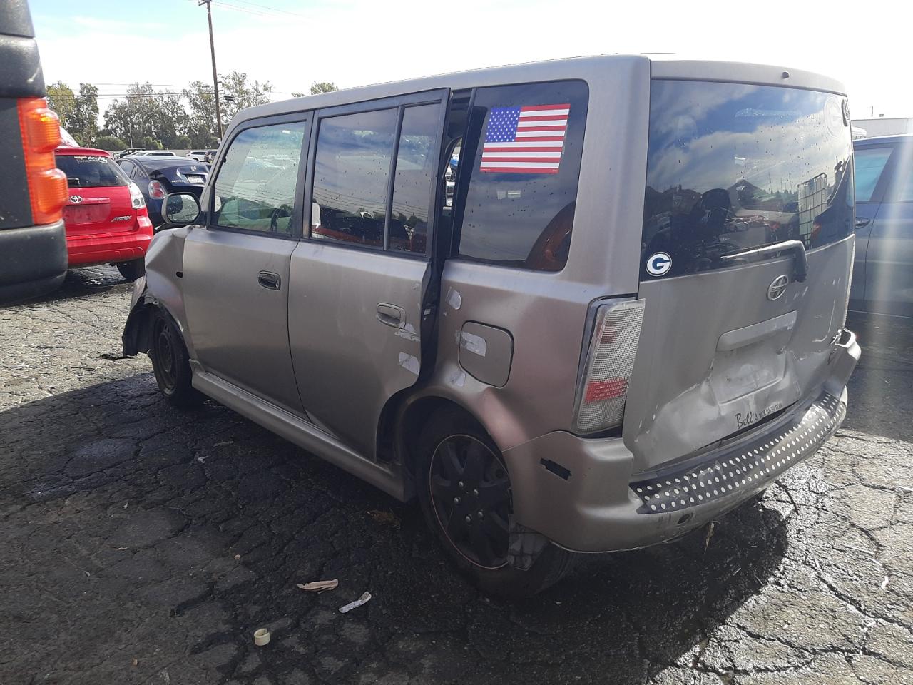 Image 2 of 2004 TOYOTA SCION XB 2004 with VIN JTLKT334X40136372