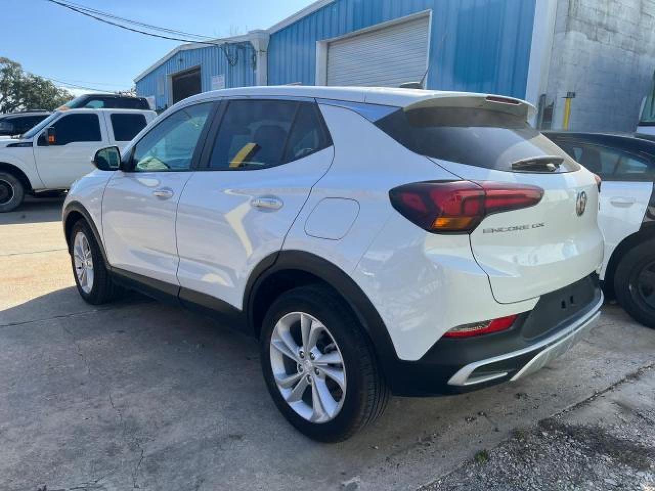 Obraz 3 z 2023 BUICK ENCORE GX PREFERRED 2023 z VIN KL4MMBS23PB031638