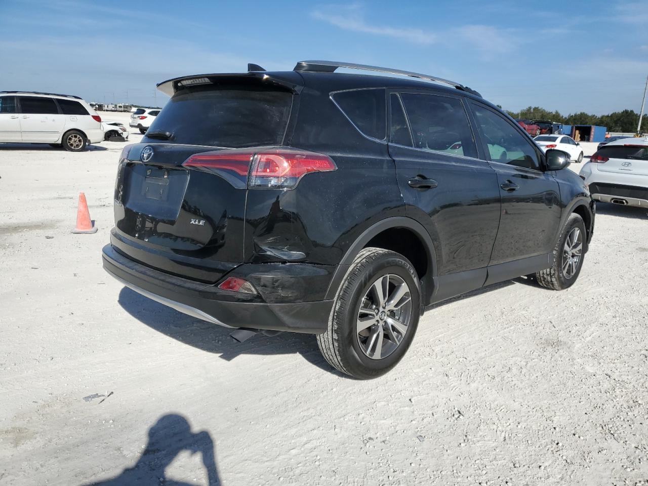 Изображение 3 2018 TOYOTA RAV4 ADVENTURE 2018 с VIN 2T3WFREV4JW451298