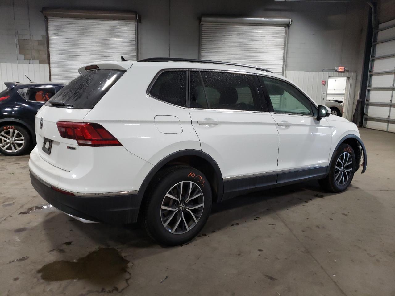 Изображение 3 2020 VOLKSWAGEN TIGUAN SE 2020 с VIN 3VV2B7AX0LM092513