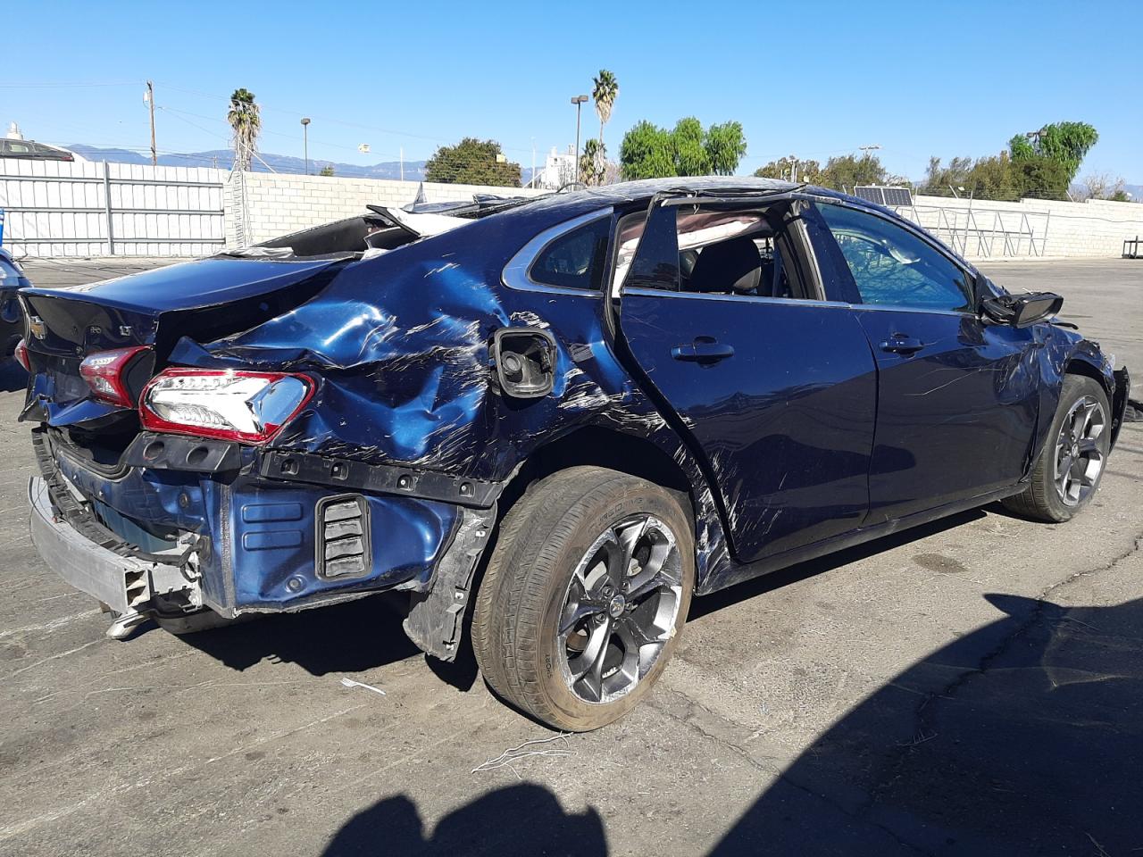 Image 3 of 2021 CHEVROLET MALIBU LT 2021 with VIN 1G1ZD5ST3MF073892