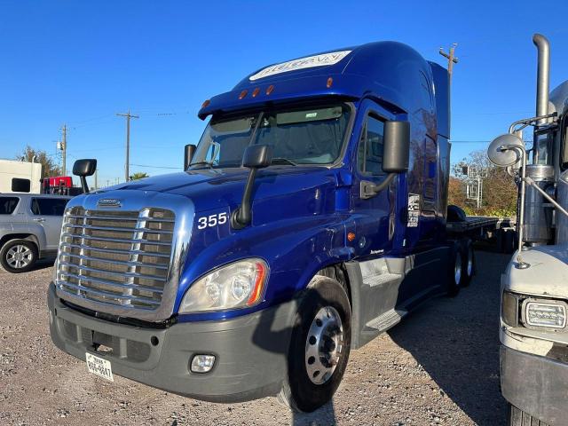 Image 2 of 2016 FREIGHTLINER CASCADIA 125  2016 with VIN 3AKJGLBG3GSGY6555