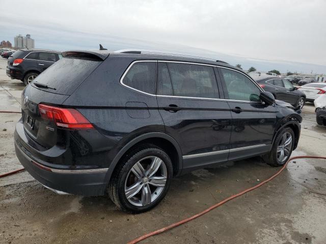 Image 3 of 2019 VOLKSWAGEN TIGUAN SEL PREMIUM 2019 with VIN 3VV4B7AX0KM093250