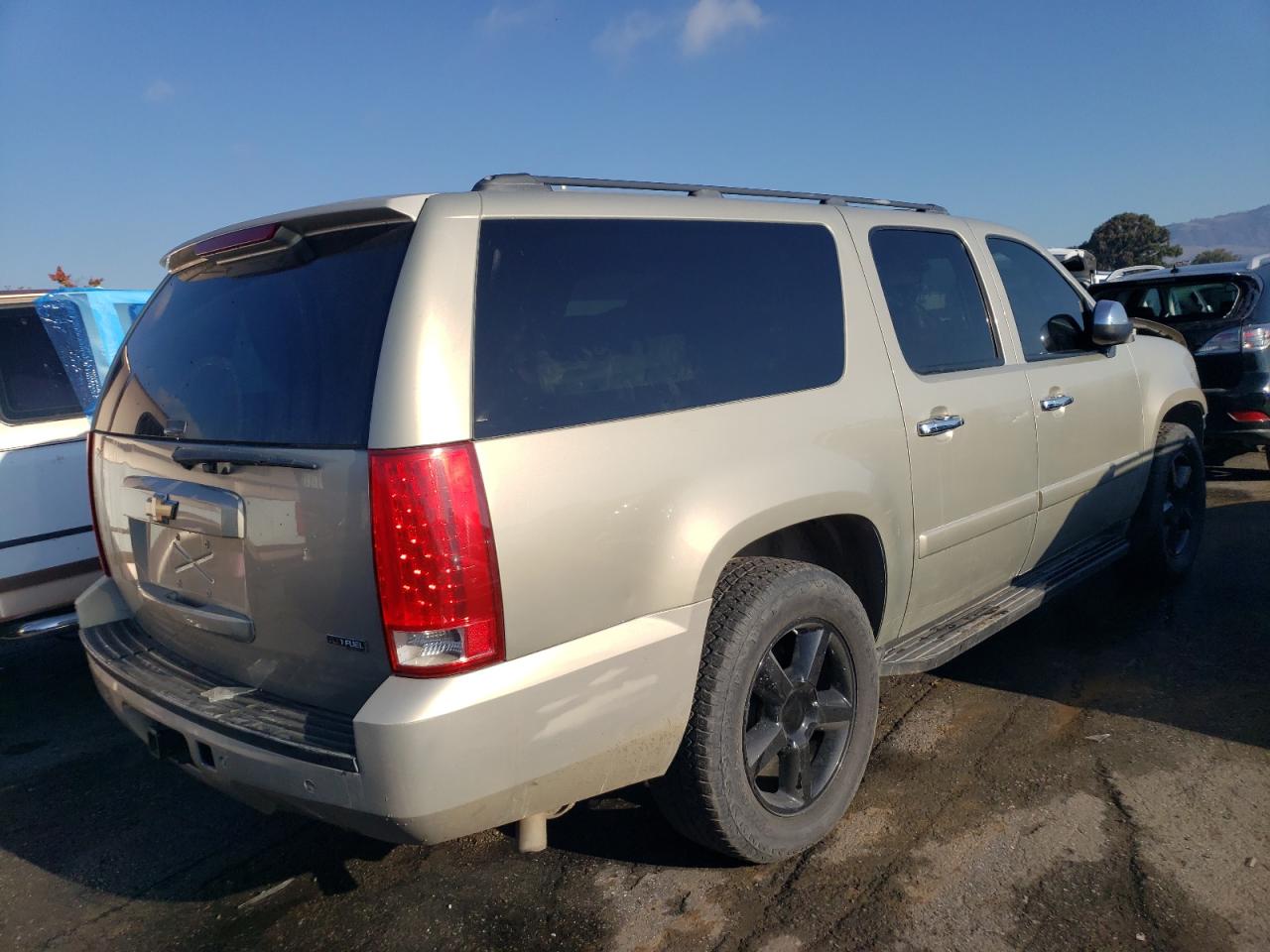 Obraz 3 z 2007 CHEVROLET SUBURBAN K1500 2007 z VIN 3GNFK16317G253417