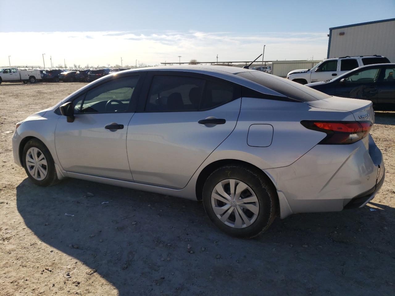 Изображение 2 2023 NISSAN VERSA S 2023 с VIN 3N1CN8DVXPL873550