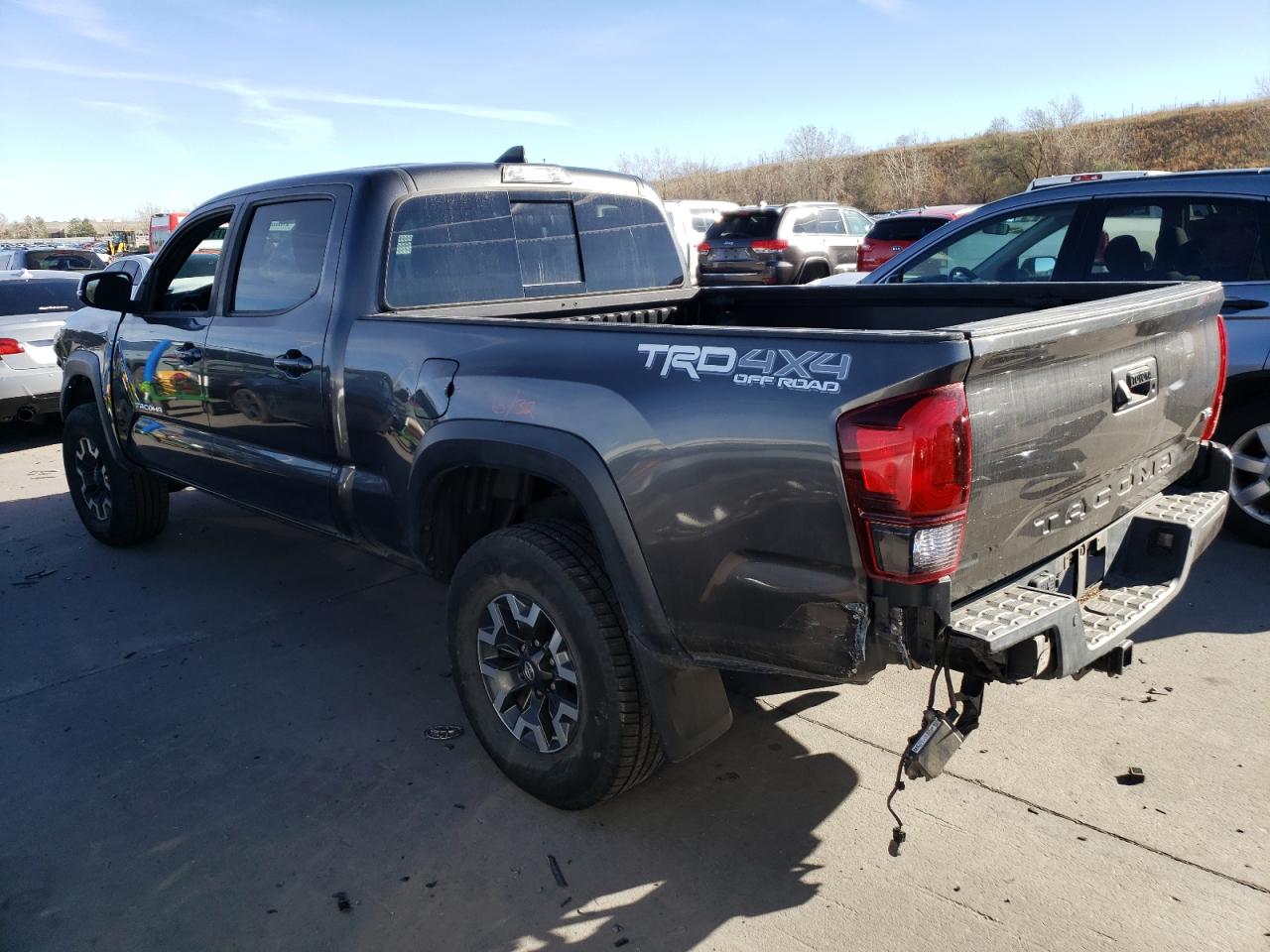 Obraz 2 z 2019 TOYOTA TACOMA DOUBLE CAB 2019 z VIN 3TMDZ5BN8KM065014