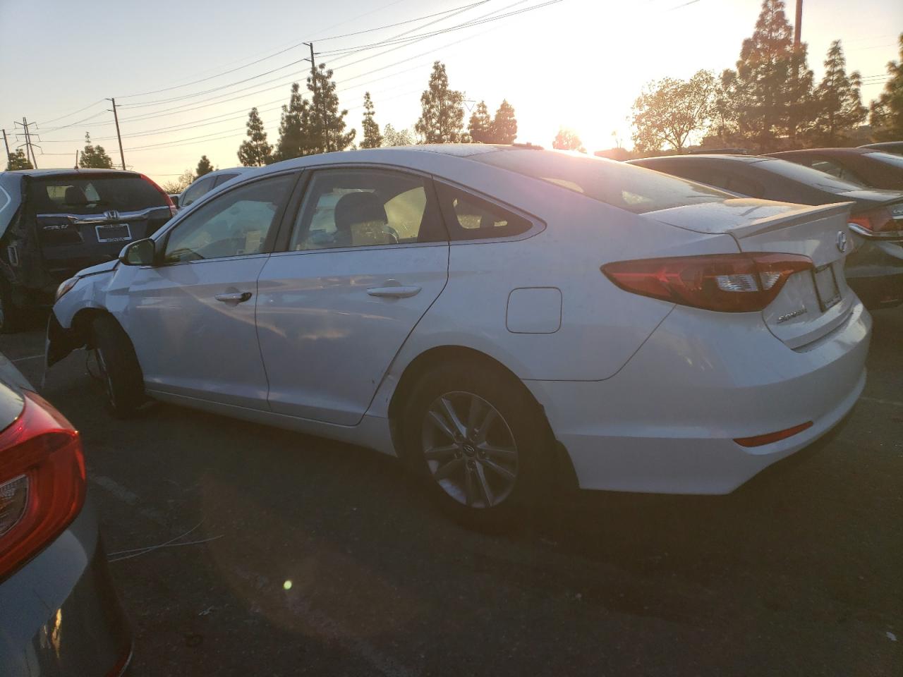 Изображение 2 2015 HYUNDAI SONATA SE 2015 с VIN 5NPE24AF5FH100052