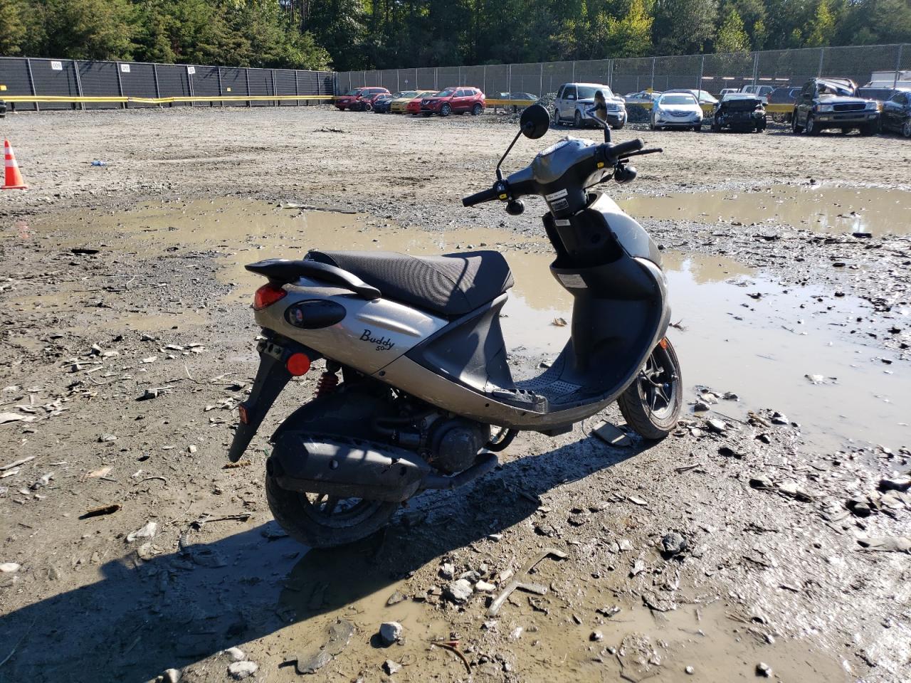 Image 3 of 2021 GENUINE SCOOTER CO. BUDDY 50 2021 with VIN RFVPAP5A5M1129511