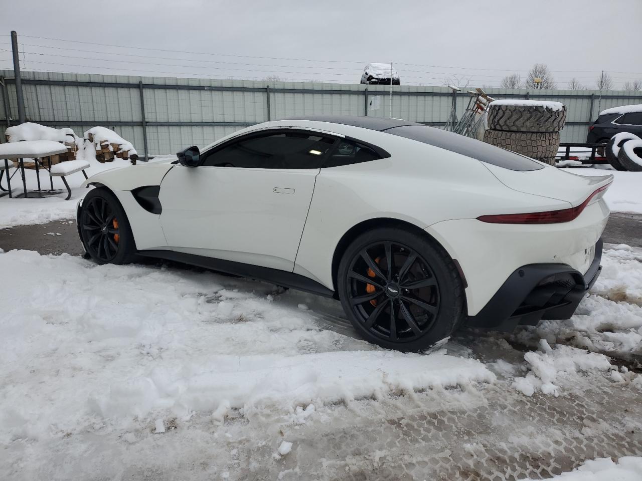 Obraz 2 z 2019 ASTON MARTIN VANTAGE  2019 z VIN SCFSMGAW7KGN02654
