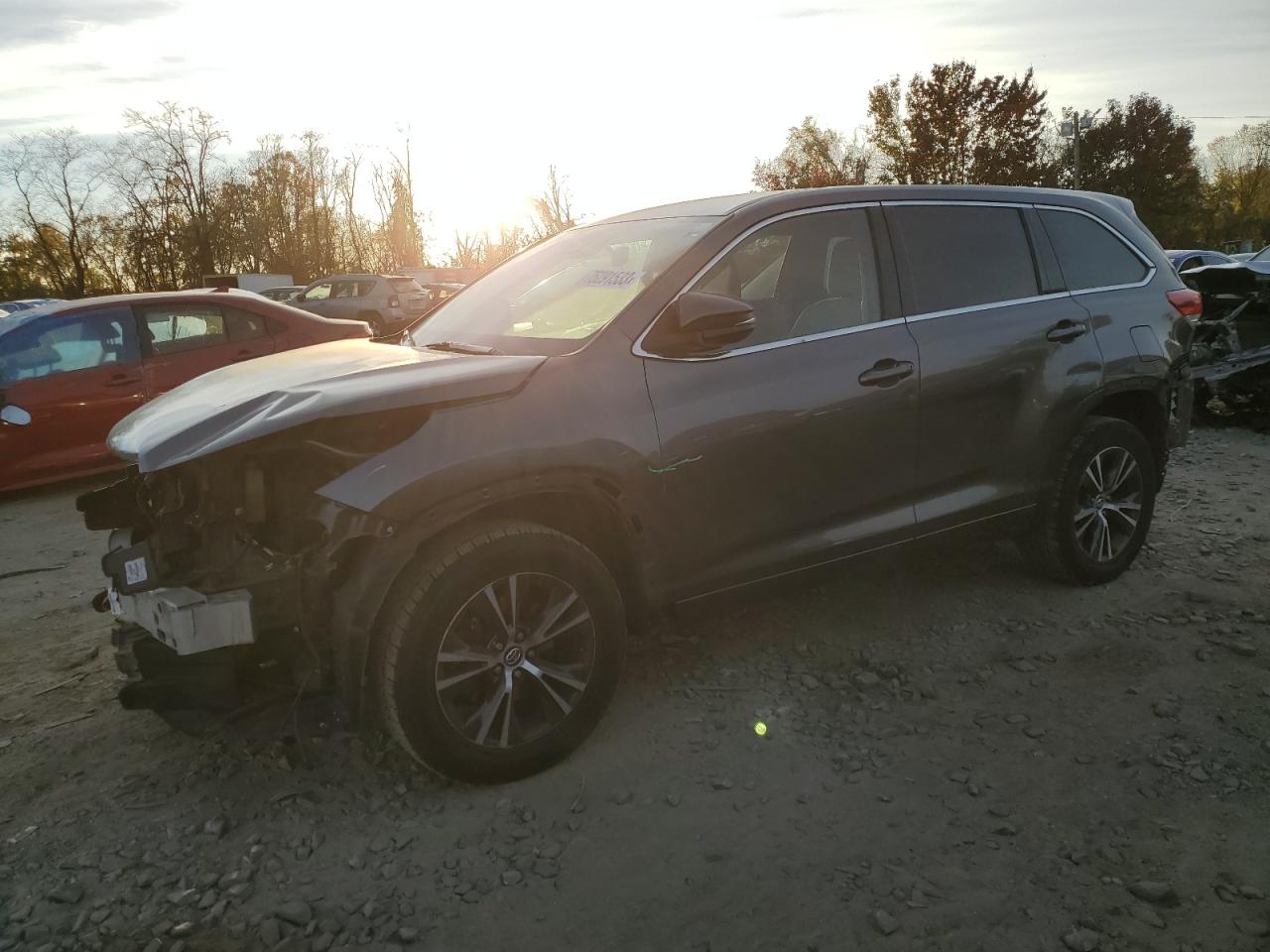 Obraz 2017 TOYOTA HIGHLANDER LE 2017