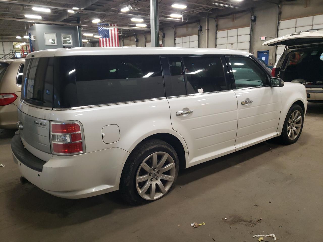 Image 3 of 2011 FORD FLEX LIMITED 2011 with VIN 2FMGK5DC0BBD21611