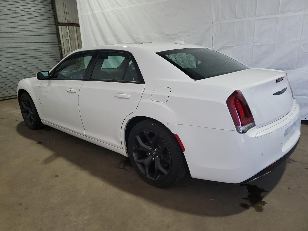 Image 2 of 2021 CHRYSLER 300 S 2021 with VIN 2C3CCABG1MH634296