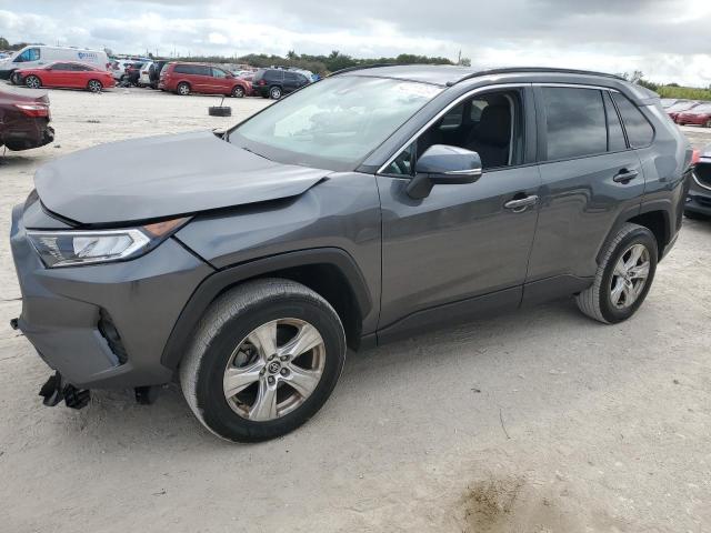2021 TOYOTA RAV4 XLE 2021 image