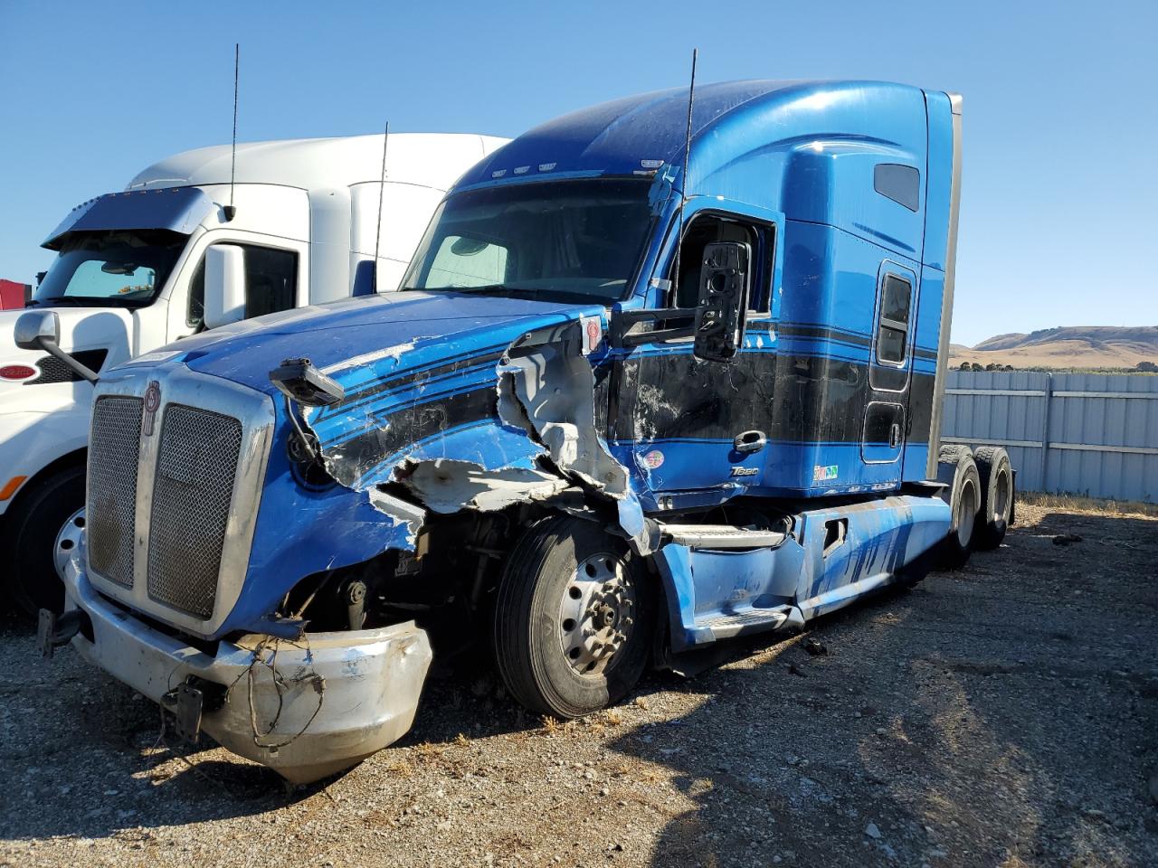 Изображение 2 2022 KENWORTH CONSTRUCTION T680 2022 с VIN 1XKYD49X5NJ492092