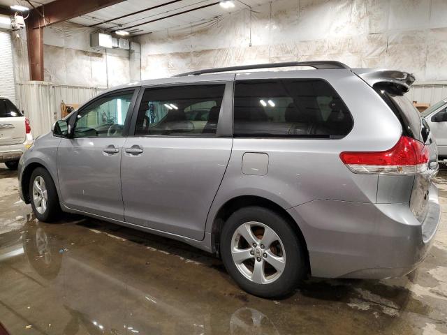 Изображение 2 2012 TOYOTA SIENNA LE 2012 с VIN 5TDKK3DC2CS217527
