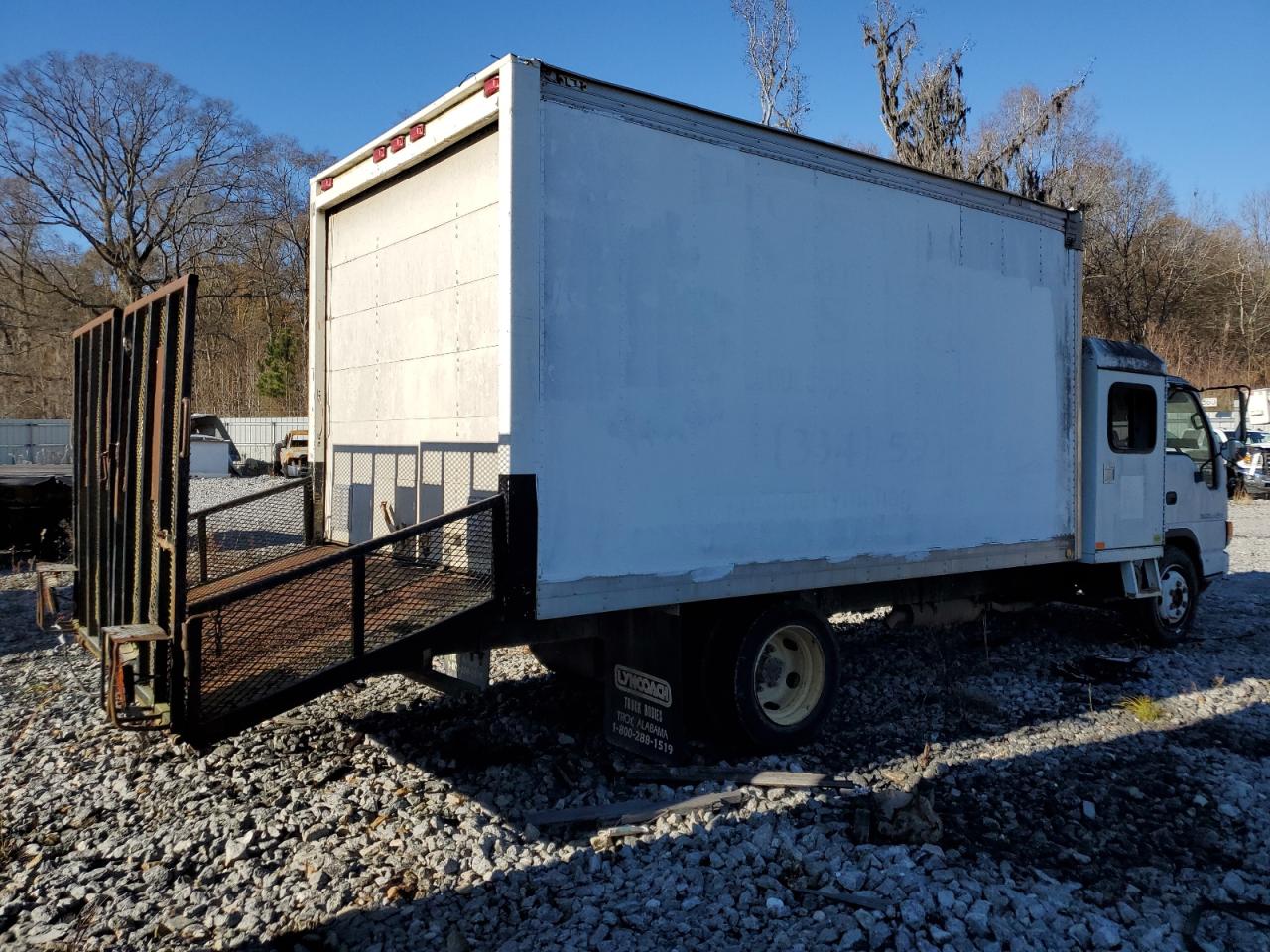 Image 3 of 2003 ISUZU NQR  2003 with VIN JALE5B14537902027