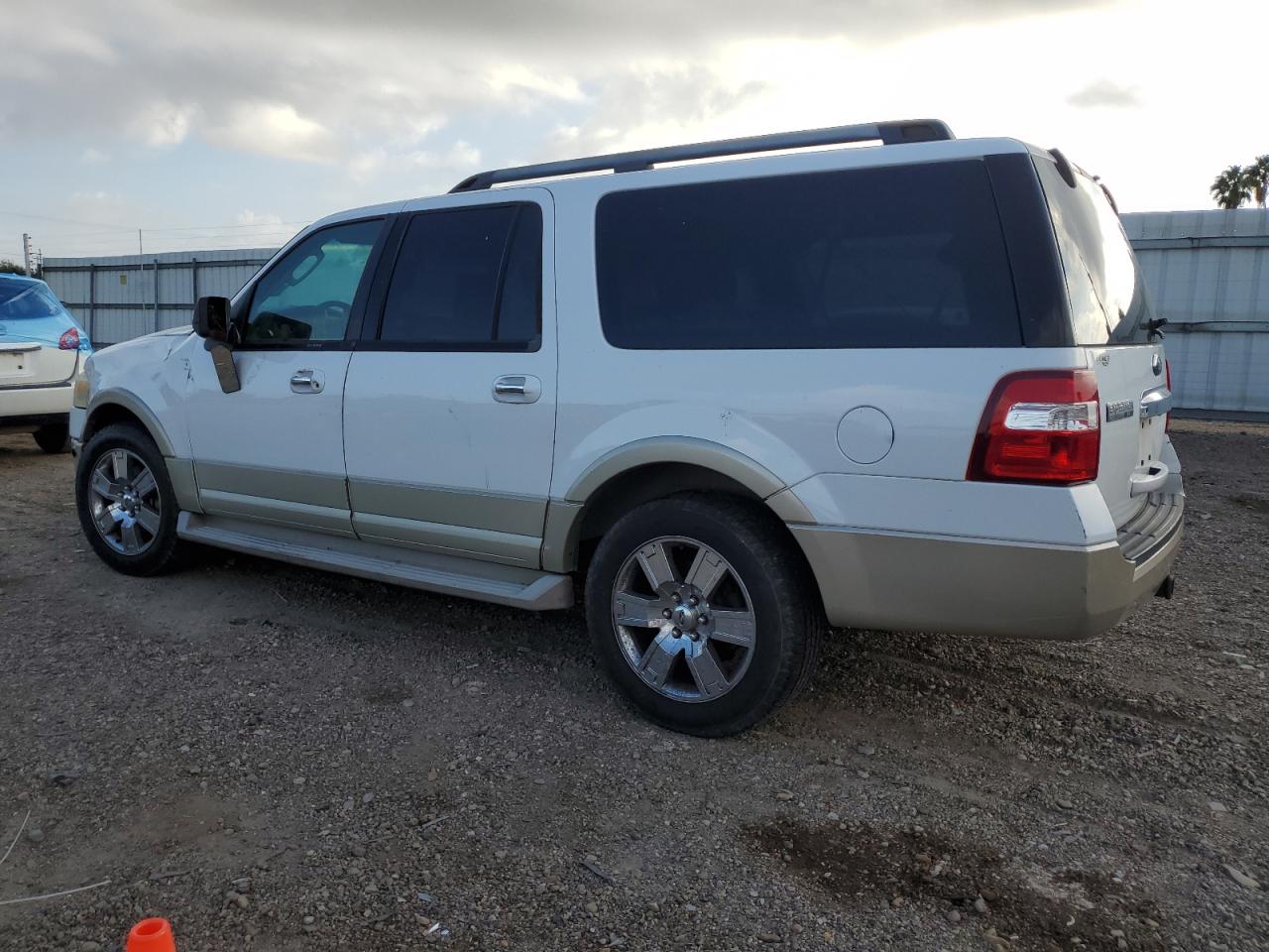 Изображение 2 2009 FORD EXPEDITION EL EDDIE BAUER 2009 с VIN 1FMFK175X9EB20704