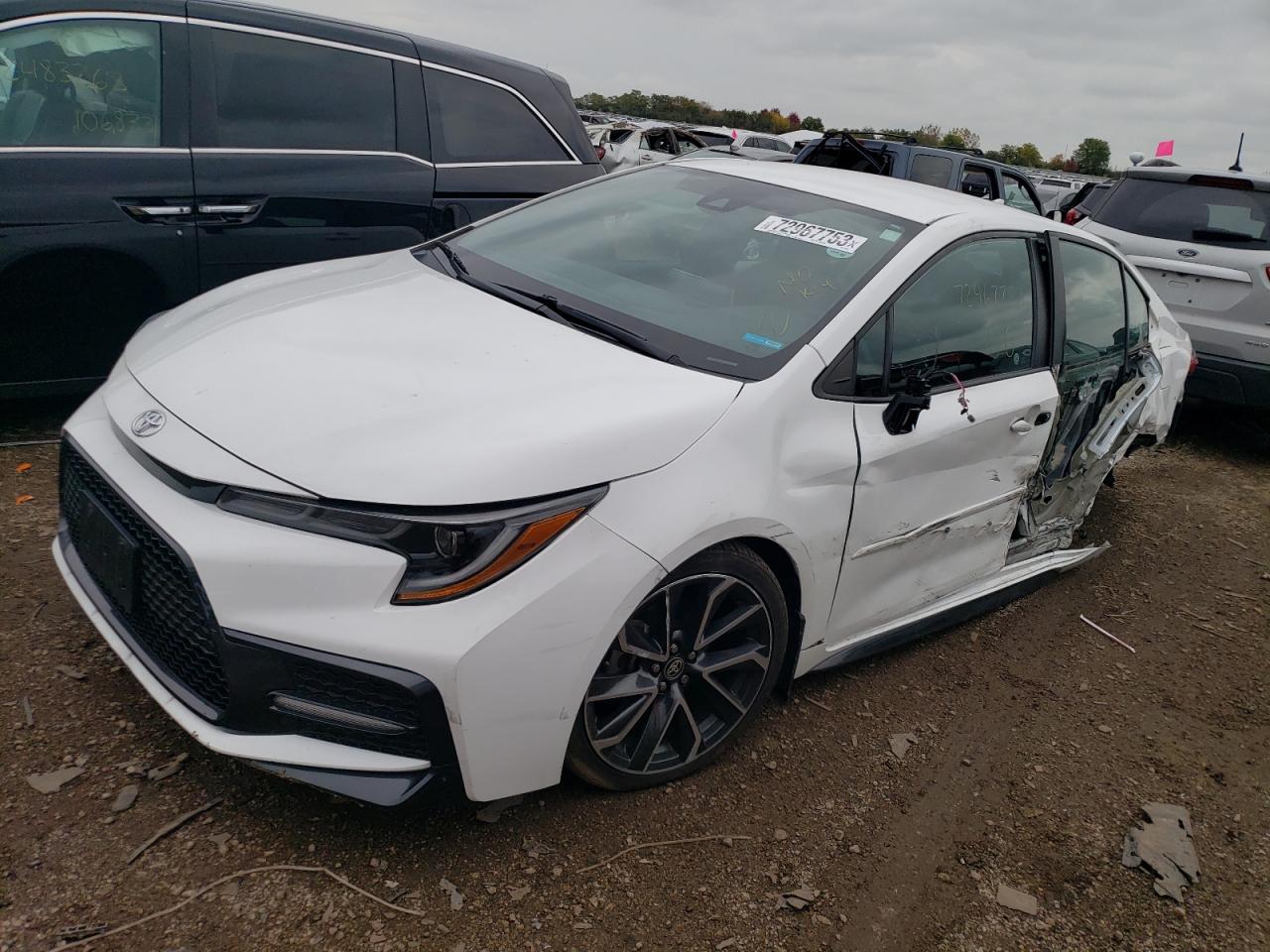 Изображение 1 2020 TOYOTA COROLLA SE 2020 с VIN 5YFS4RCE3LP022027